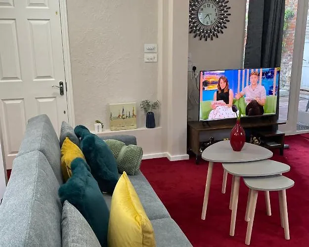 Luxurious Homestay In Kent With Easy Access To London